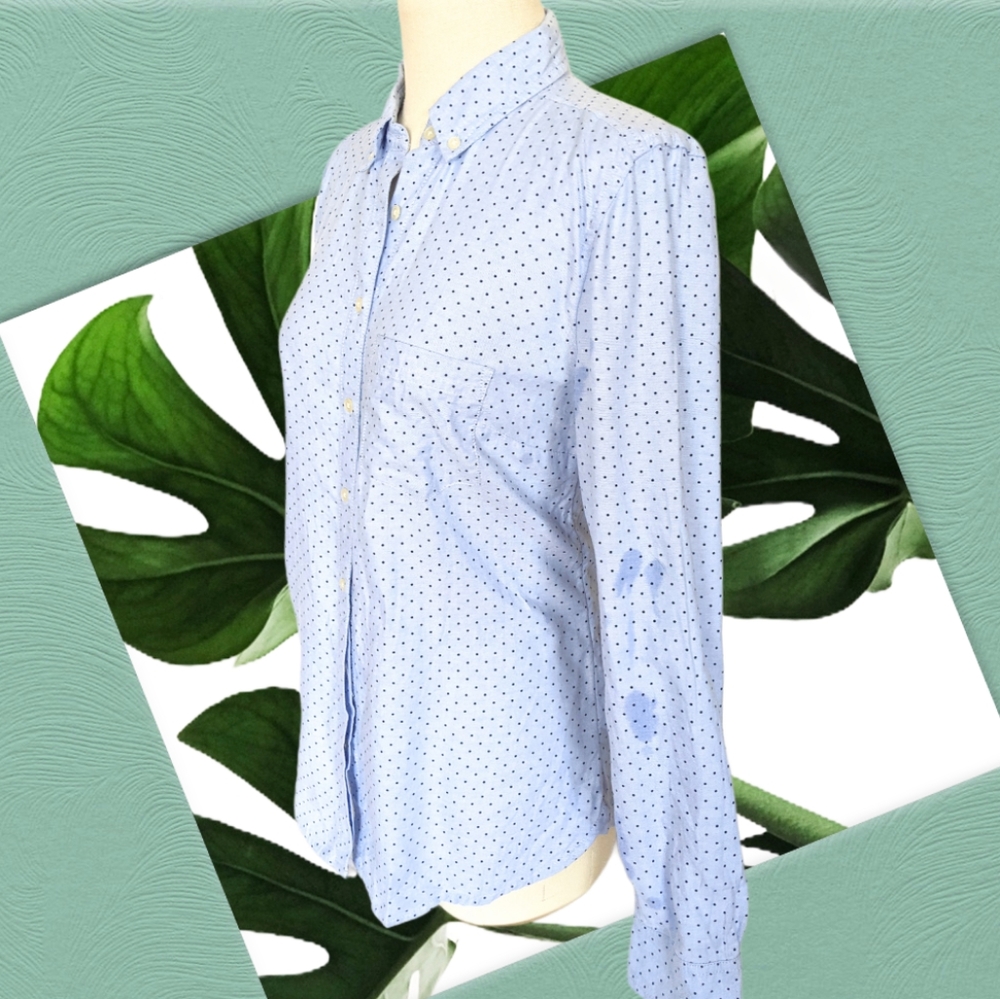 GAP polka dot button up
